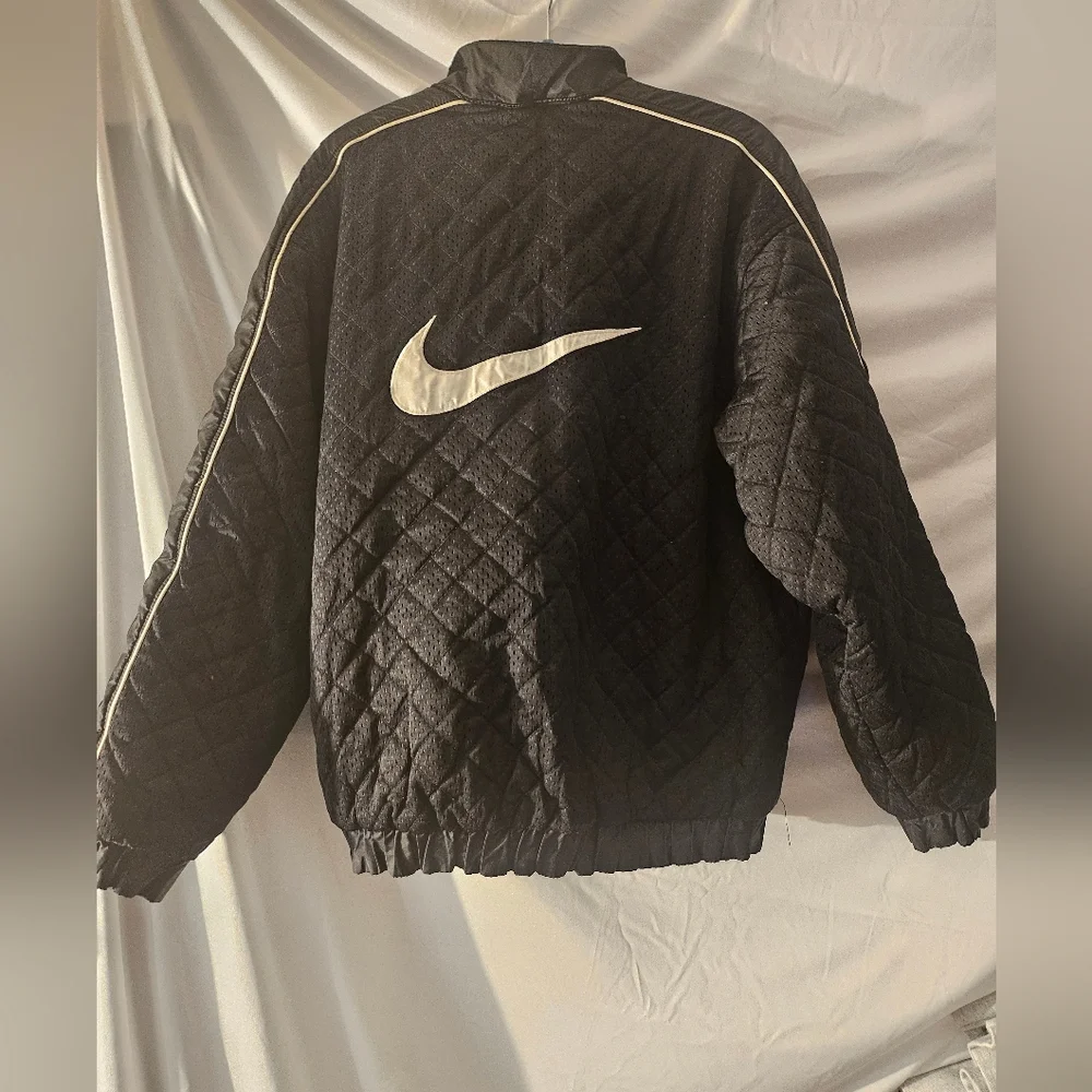VINTAGE NIKE BLACK‎ PUFFER JACKET BIG SWOOSH JACKET COAT SZ Xl YOUTH/WM